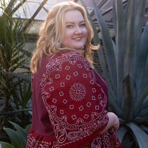 Meet your Posher, Emoree